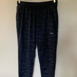 American Eagle Mens AE Active Camo Joggers Size Small grey